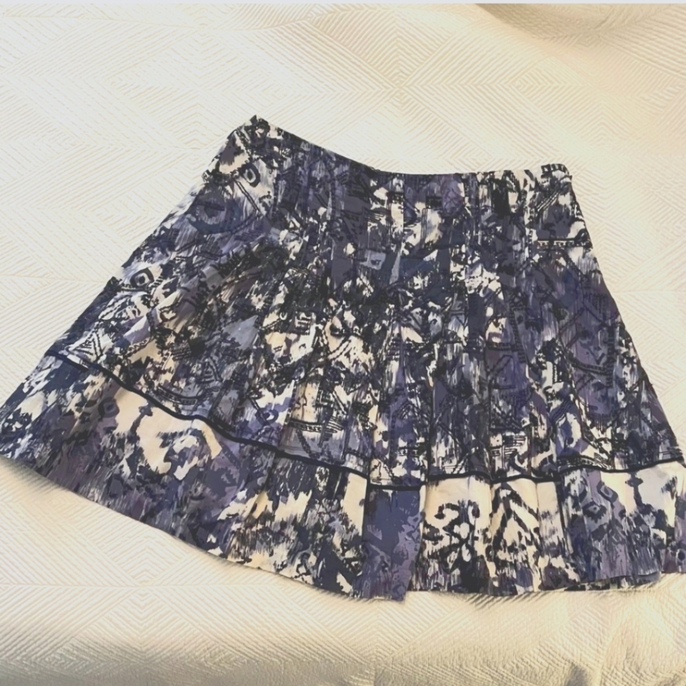 Tahari pleated flare embroidery cotton skirt sz 8 *K